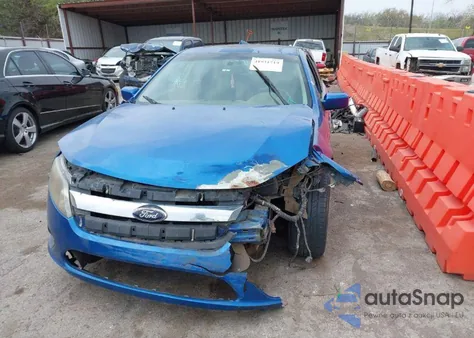 2011 Ford Fusion Se z USA, uszkodzony, nr VIN 3FAHP0HA1BR184286